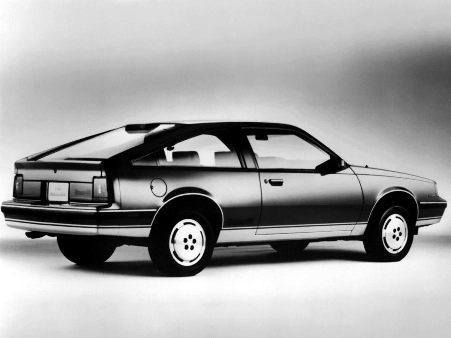  Oldsmobile Firenza GT Hatchback 1986 года  (фото 2 из 2)
